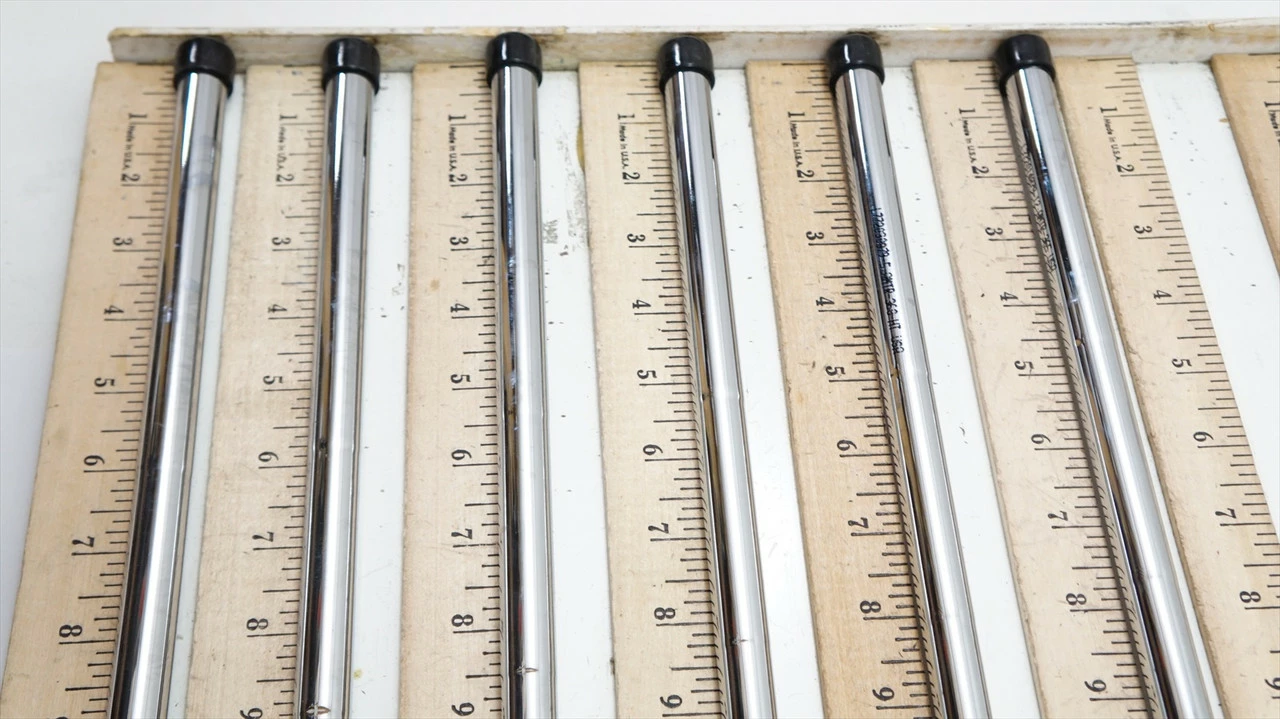 True Temper Dynamic Gold Amt Black R300 34"-36.25" 6p Iron Shaft Set .355 883605 - Image 2