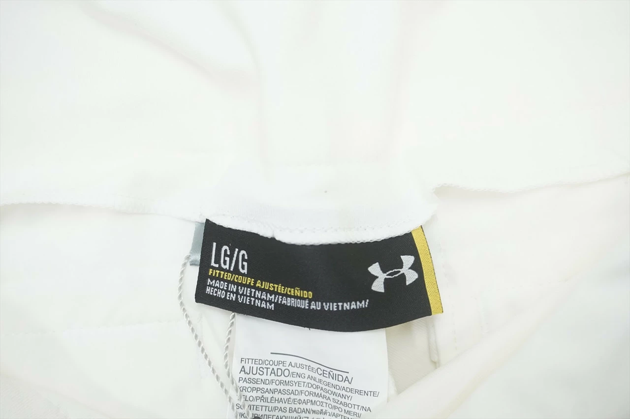 NEW Under Armour Golf Fitted Short Womens Size Large White 585B 00909818 - Image 2