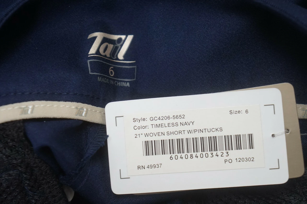 Tail Golf 21" Woven W/Pintucks Shorts Womens Size 6 Timeless Navy 642D 937261 - Image 2