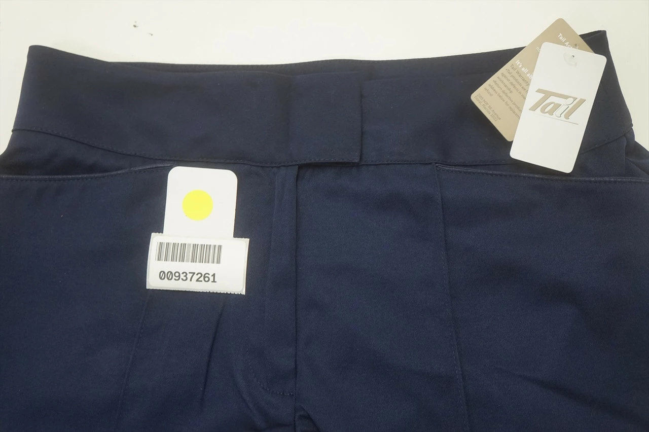 Tail Golf 21" Woven W/Pintucks Shorts Womens Size 6 Timeless Navy 642D 937261 - Image 5