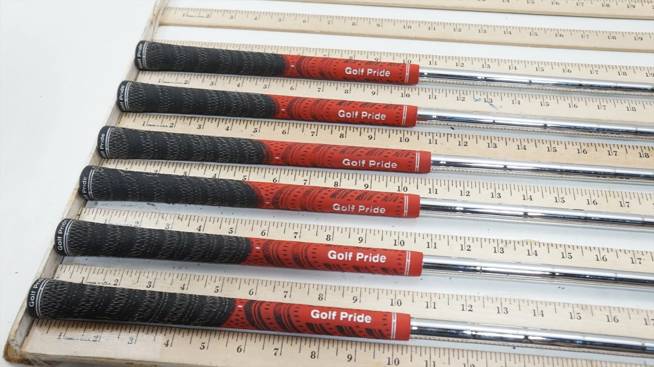 True Temper Dynamic Gold Amt Black R300 34.5"-38" 6pc Iron Shaft Set .355 957181 - Image 2