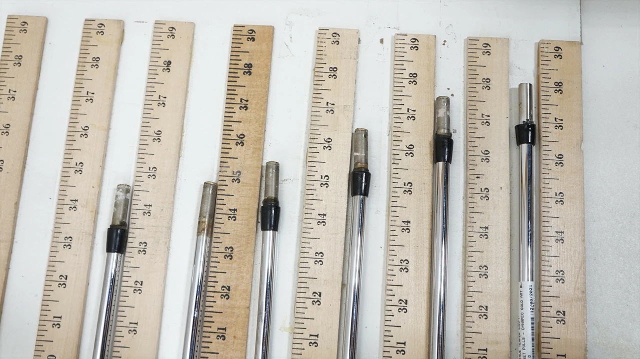 True Temper Dynamic Gold Amt Black R300 34.5"-38" 6pc Iron Shaft Set .355 957181 - Image 3