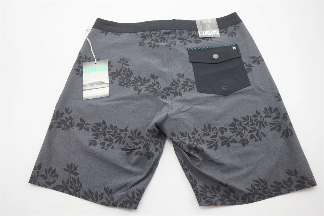 New Linksoul Golf Magnolia Shorts Mens Size 33 Black 242B - Image 3